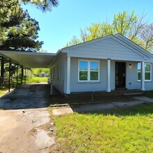 Building Photo - 1167 Fiber Rd