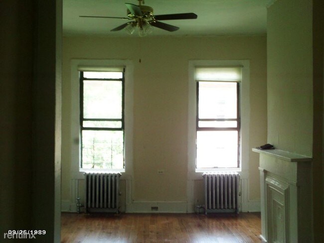 Building Photo - 454 Seneca Ave