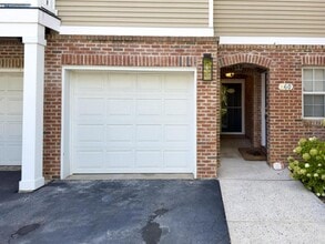 Building Photo - 858 Nittany Ct