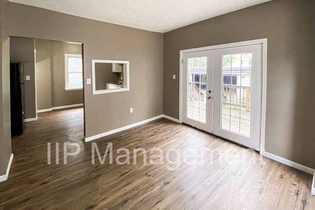 Building Photo - Beautiful 3BR 1.5BA Home in Garfield Heights!