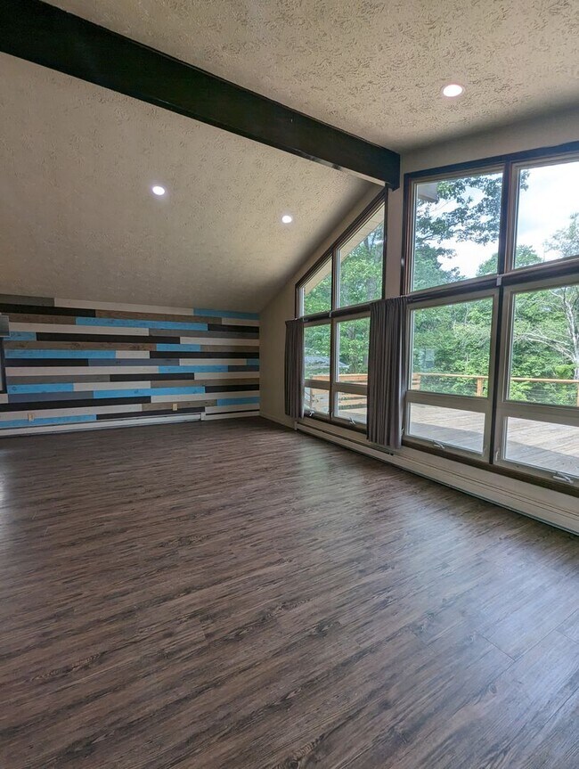 Foto del edificio - 3 bed 2 bath House in Central Valley Schools