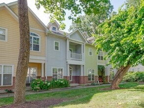 Building Photo - 1571 Pecan Ave