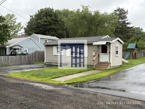 Building Photo - 26 Birch Rd
