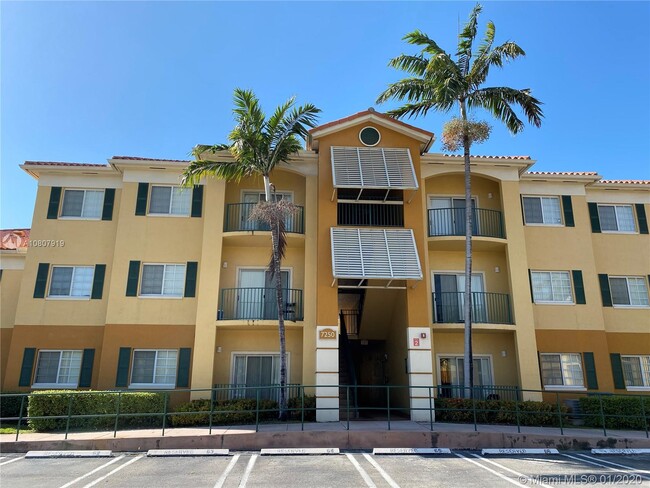 Building Photo - 7250 NW 114th Ave