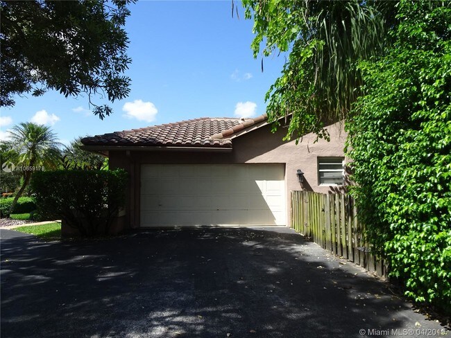 Foto del edificio - 1200 NW 101st Ave