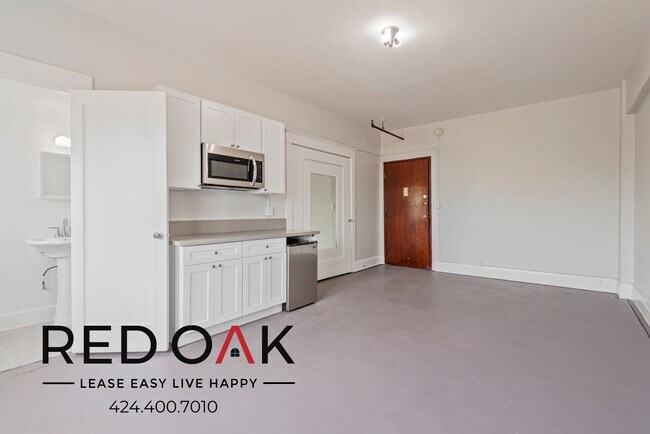 Foto del edificio - ~1 Month FREE~ Sunlit Bachelor with In-Uni...