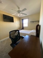 Building Photo - 7416 Rhondda Dr