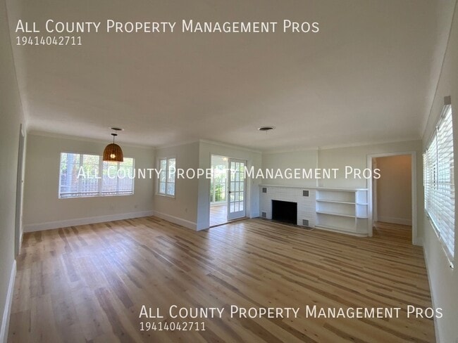 Building Photo - 4930 Bay Shore Rd