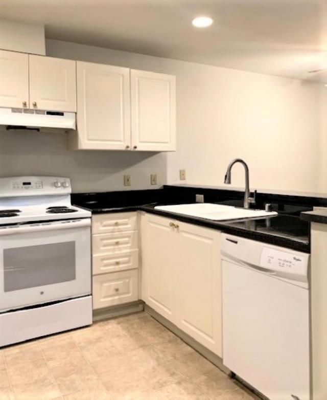 Building Photo - 1 bedroom in Bellevue WA 98005