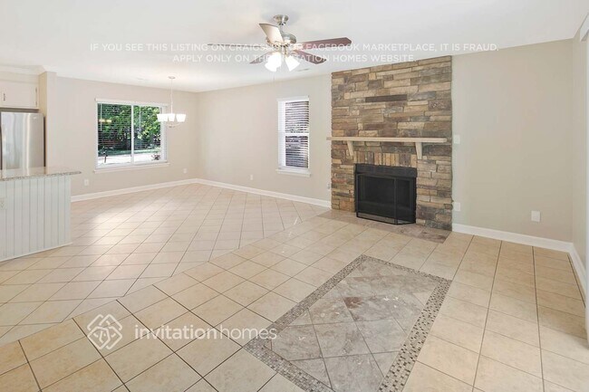 Foto del edificio - 8002 Beacon Hills Rd