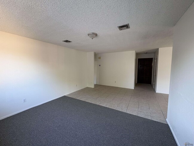 Foto del edificio - 4439 W 16th Pl