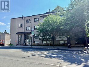 Building Photo - 2770 Yonge St