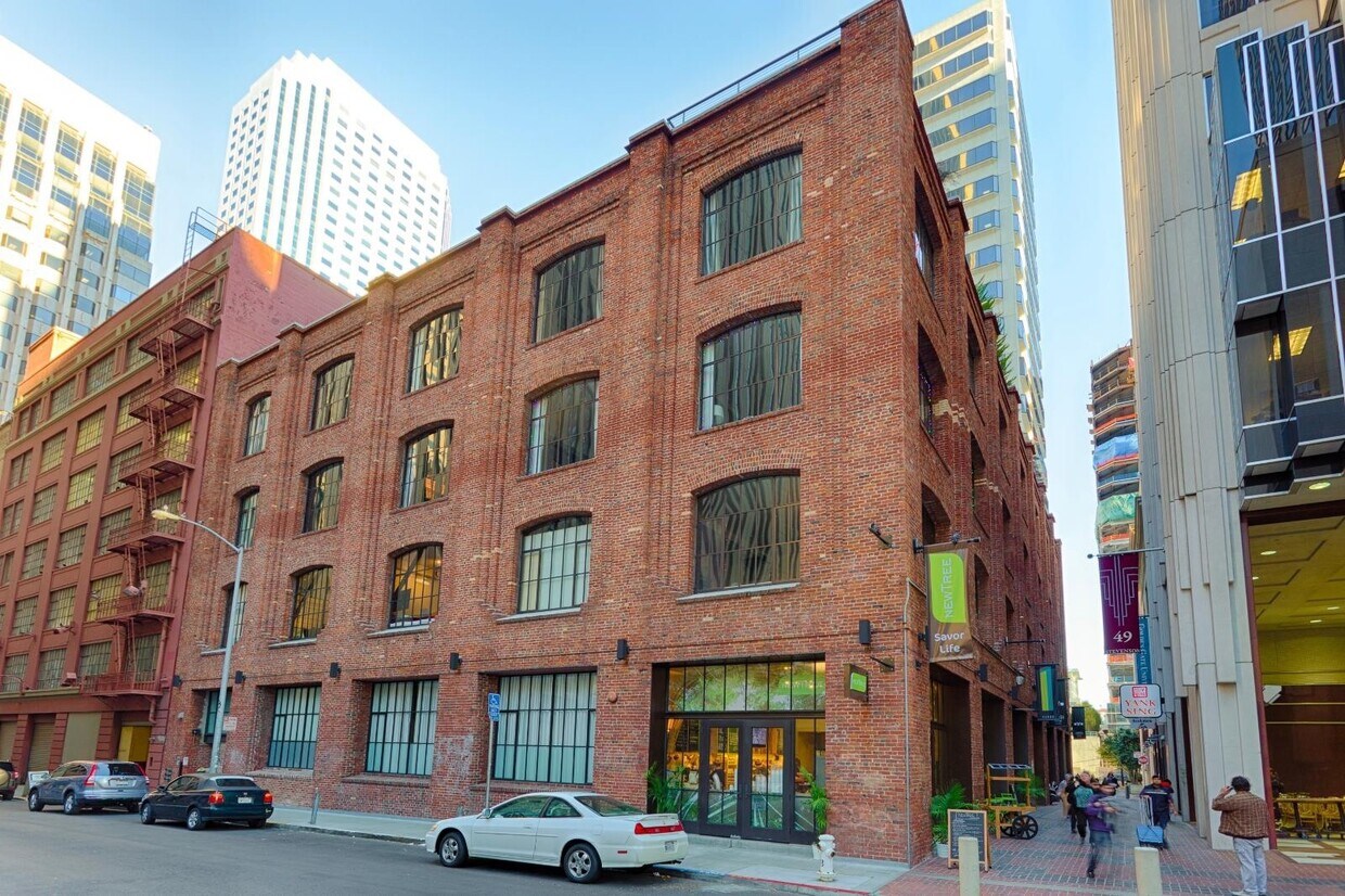 Primary Photo - FiDi/SoMa: Rare Architectural Gem in the H...