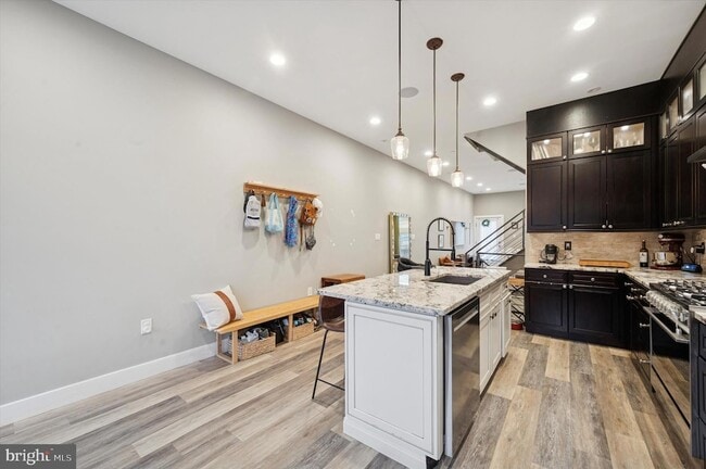 Photo - 1942 Tasker St Townhome