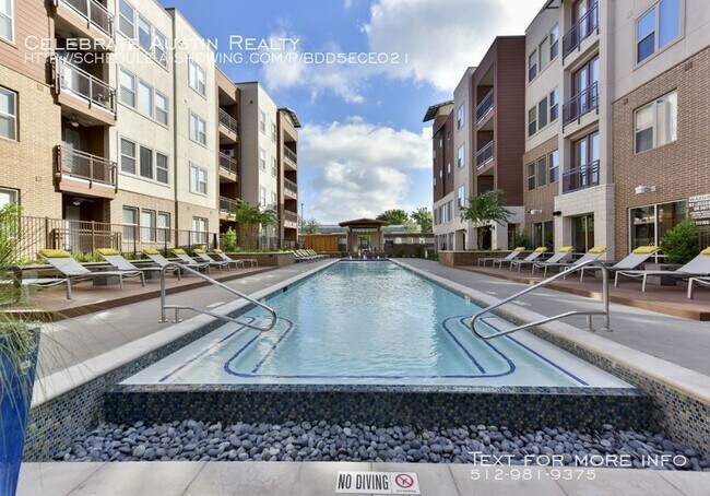 Building Photo - sur 512