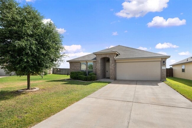 Building Photo - 208 Plata Ln