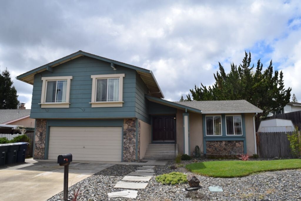 Primary Photo - 8250 Canyon Oak Dr