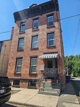 Building Photo - 5 Marshall St