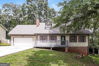 Building Photo - 672 Almand Branch Rd SE
