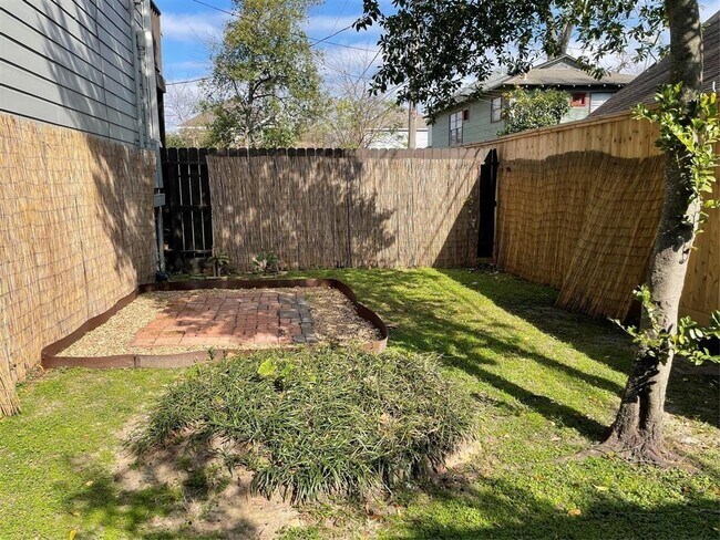 Foto del edificio - 1116 Columbia St