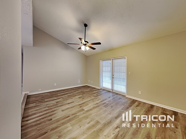 Building Photo - 3209 Las Brisas Drive Brandon FL