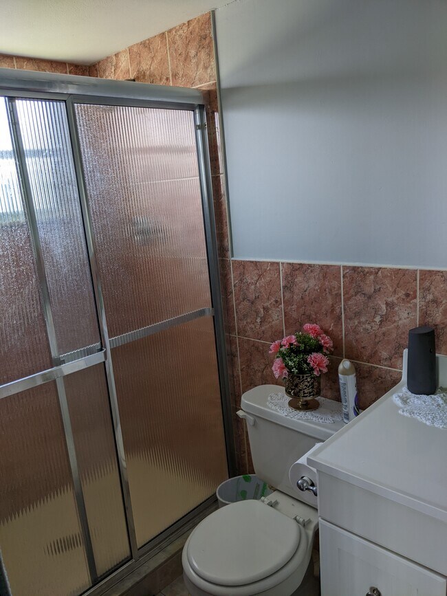 Foto del edificio - 70 NE 202nd Ter