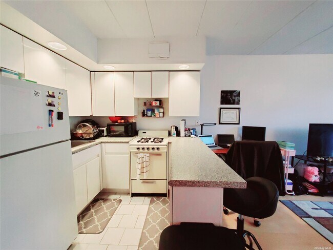 Foto del edificio - 149-15 Barclay Ave