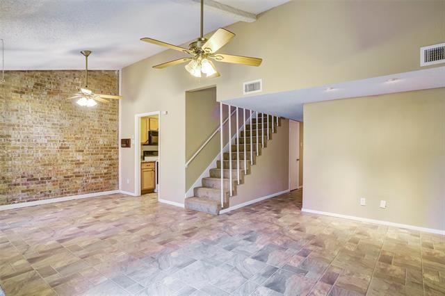 Building Photo - 1820 Greenspring Cir