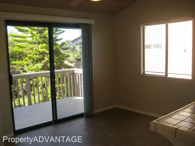 Foto del edificio - 3 br, 3 bath House - 2462 Torrejon Place