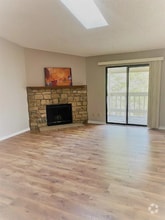 Building Photo - 8225 Fairmount Dr