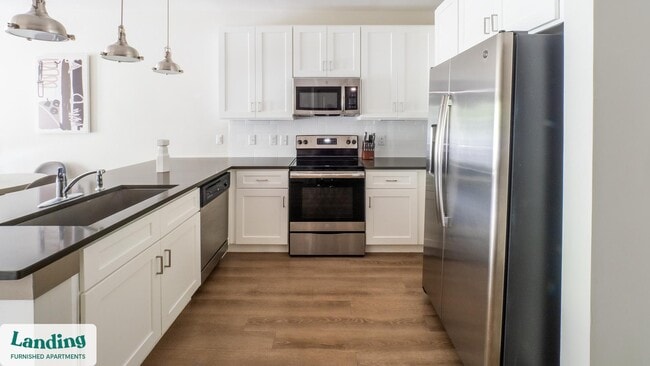 Building Photo - 202 Promenade Vista St