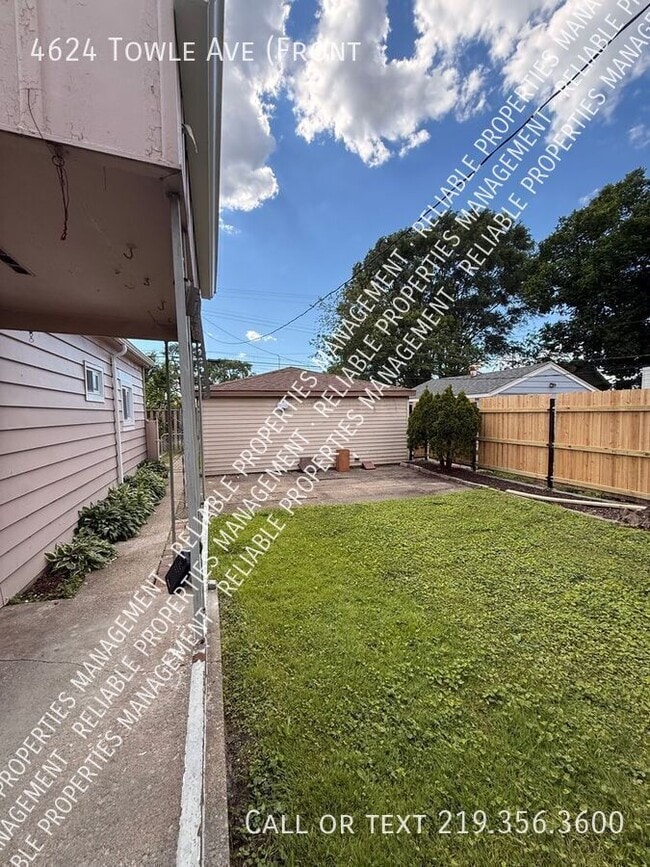 Building Photo - 4624 Towle Ave