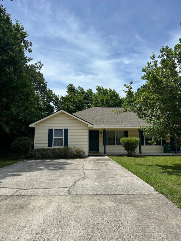 Primary Photo - 140 Talbot Ct