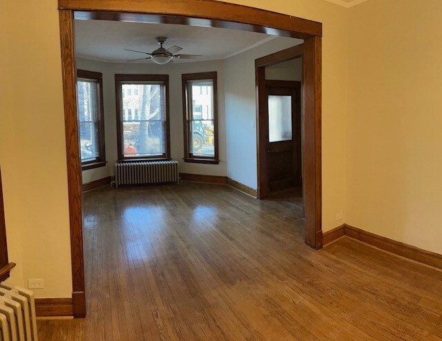 Foto del edificio - 4430 N Artesian Ave