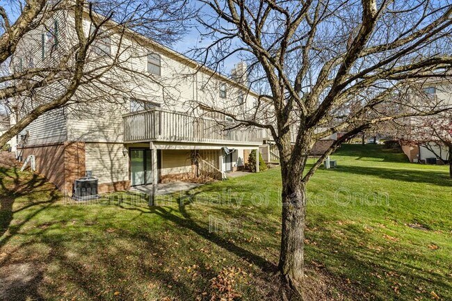 Foto del edificio - 5611 Drake Hollow Dr