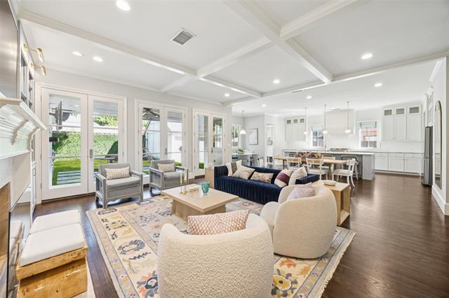 Foto del edificio - 6435 Glenrose Ct
