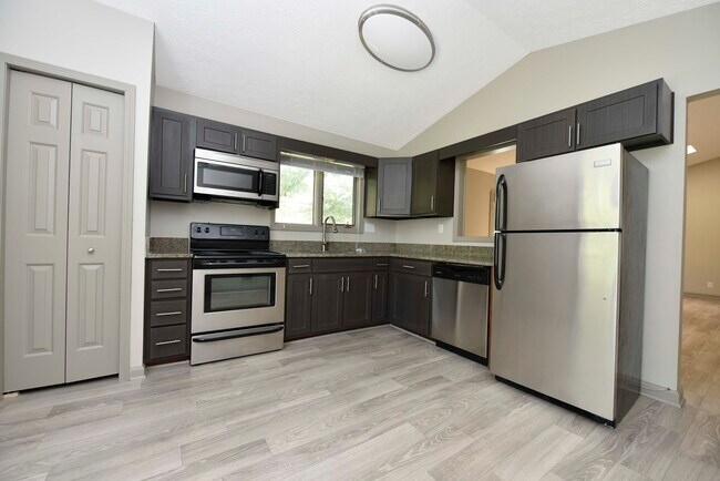 Building Photo - The Heritage by Fairlawn