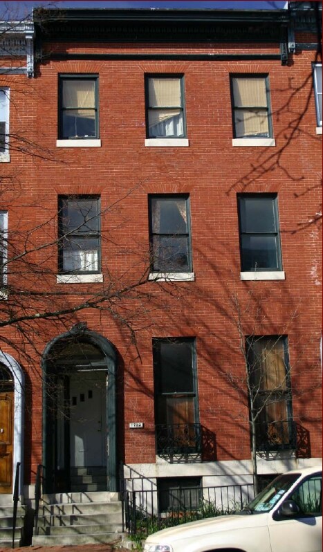 Building Photo - 1732 Bolton St