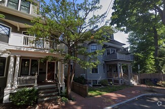 Building Photo - 8A Forest St