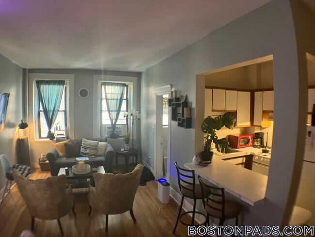 Foto del edificio - 1254 Commonwealth Ave