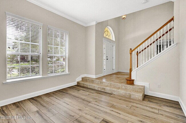 Foto del edificio - 1761 Highland View Dr