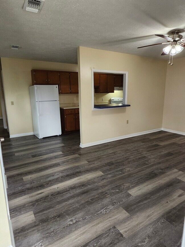 Planta abierta - 5230 Beach Dr