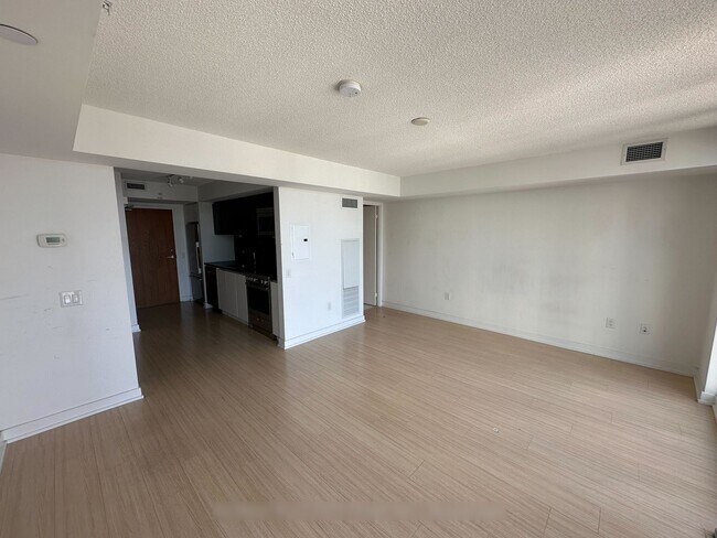 Building Photo - 85-1285 Queens Wharf Rd
