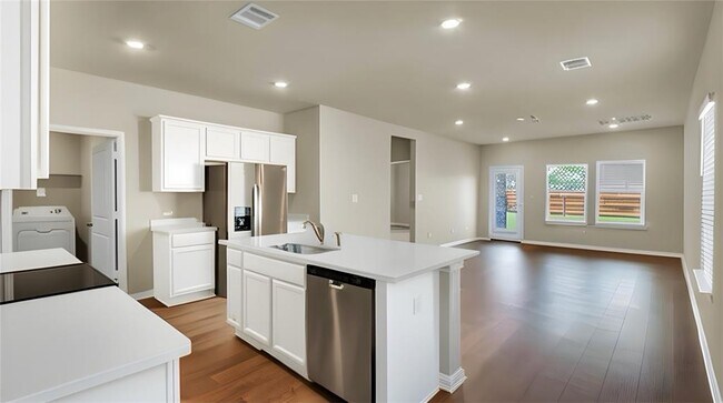 Foto del edificio - 192 Grey Slate Ave