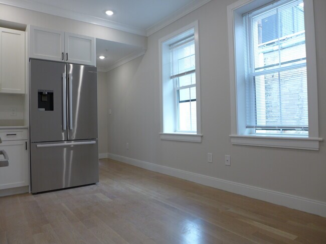 Foto del edificio - 80 Strathmore Rd