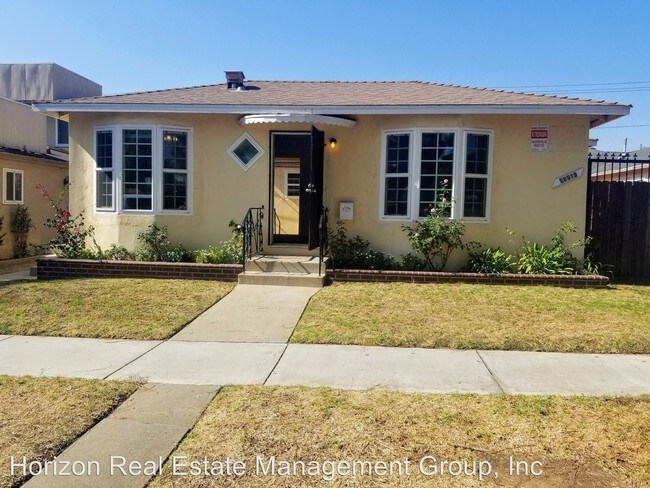 Building Photo - 10519 Crenshaw Blvd
