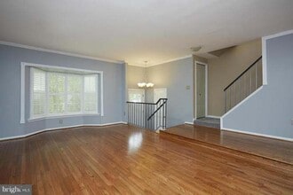 Building Photo - 6157 Green Hollow Ct