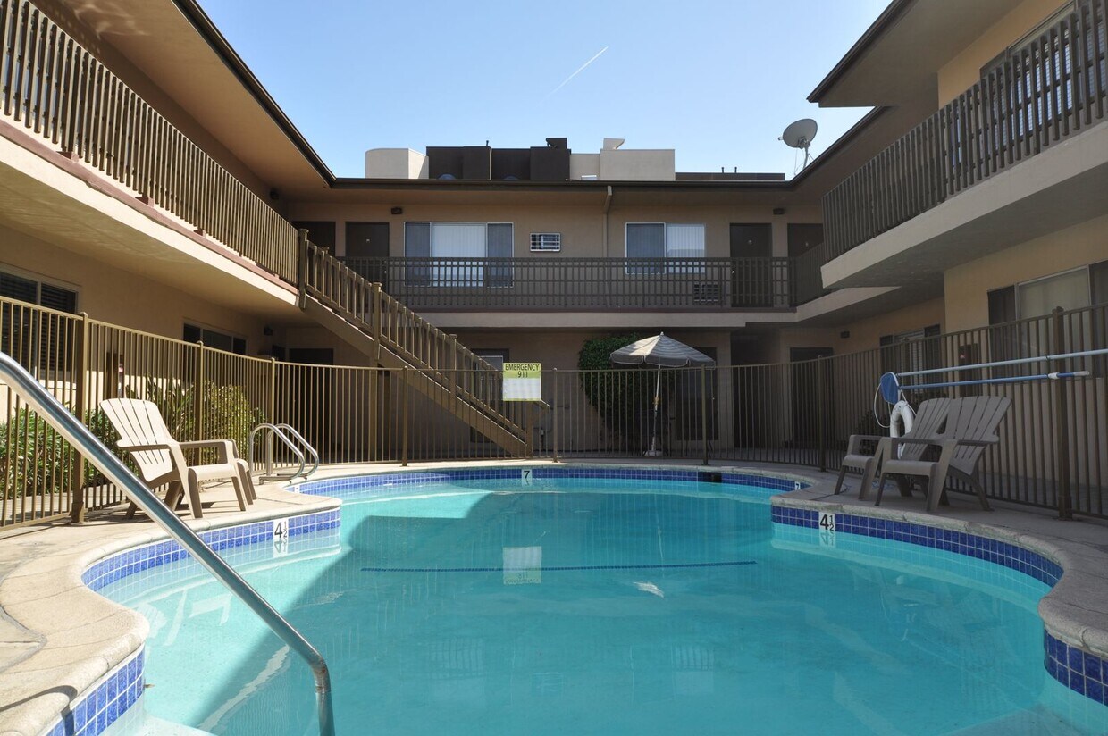 5255 Apartments in Los Angeles, CA Westside Rentals