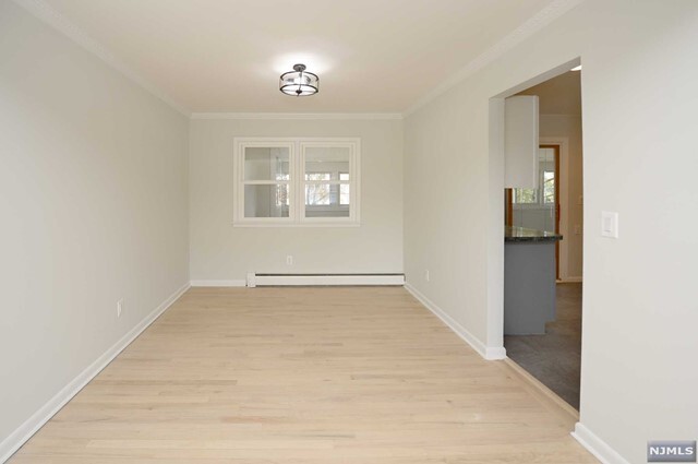 Building Photo - 43 Spruce Ave