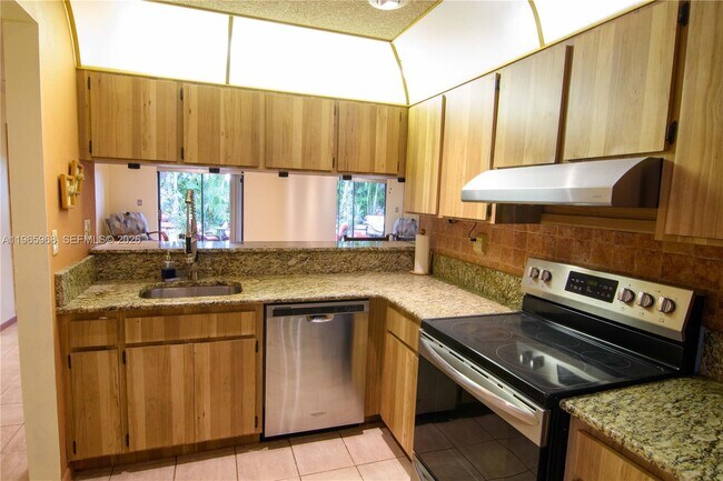 Foto del edificio - 8044 NW 41 Ct